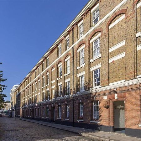 Traditional Victorian 2 Bed In Cobbled Street + Mod Cons - Full Home 伦敦 外观 照片