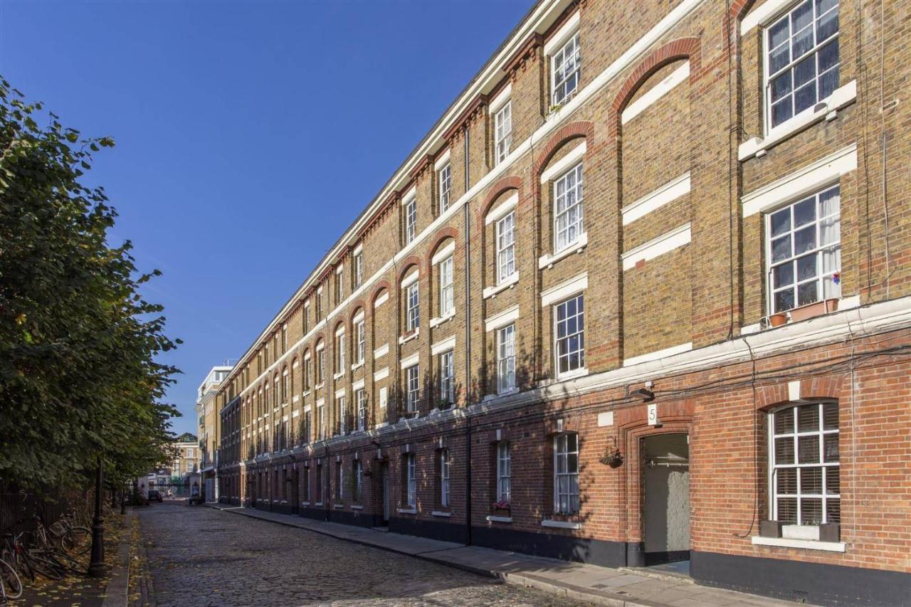 Traditional Victorian 2 Bed In Cobbled Street + Mod Cons - Full Home 伦敦 外观 照片