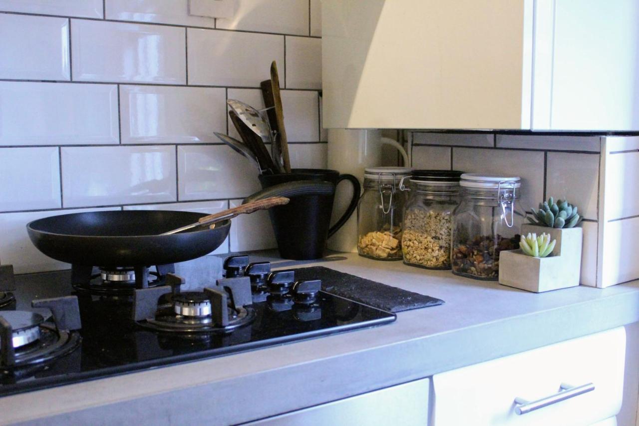 Traditional Victorian 2 Bed In Cobbled Street + Mod Cons - Full Home 伦敦 外观 照片