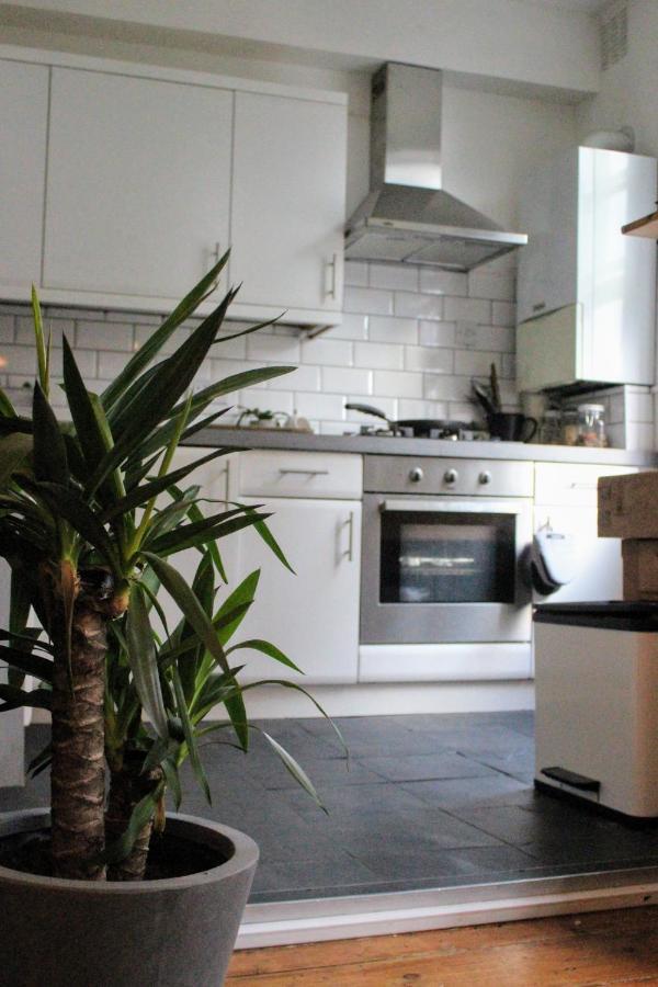 Traditional Victorian 2 Bed In Cobbled Street + Mod Cons - Full Home 伦敦 外观 照片